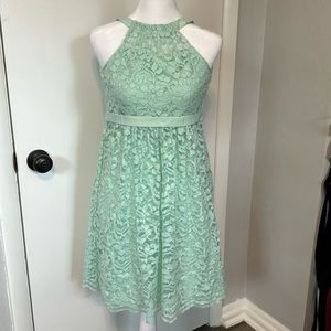 Davids Bridal flower girl / bridesmaid dress